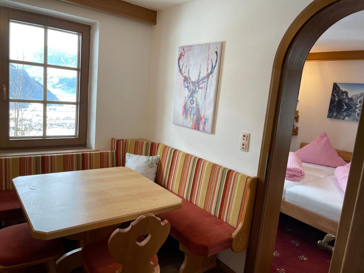Der Waidachhof Zillertal Apartamento Hainzenberg Exterior foto