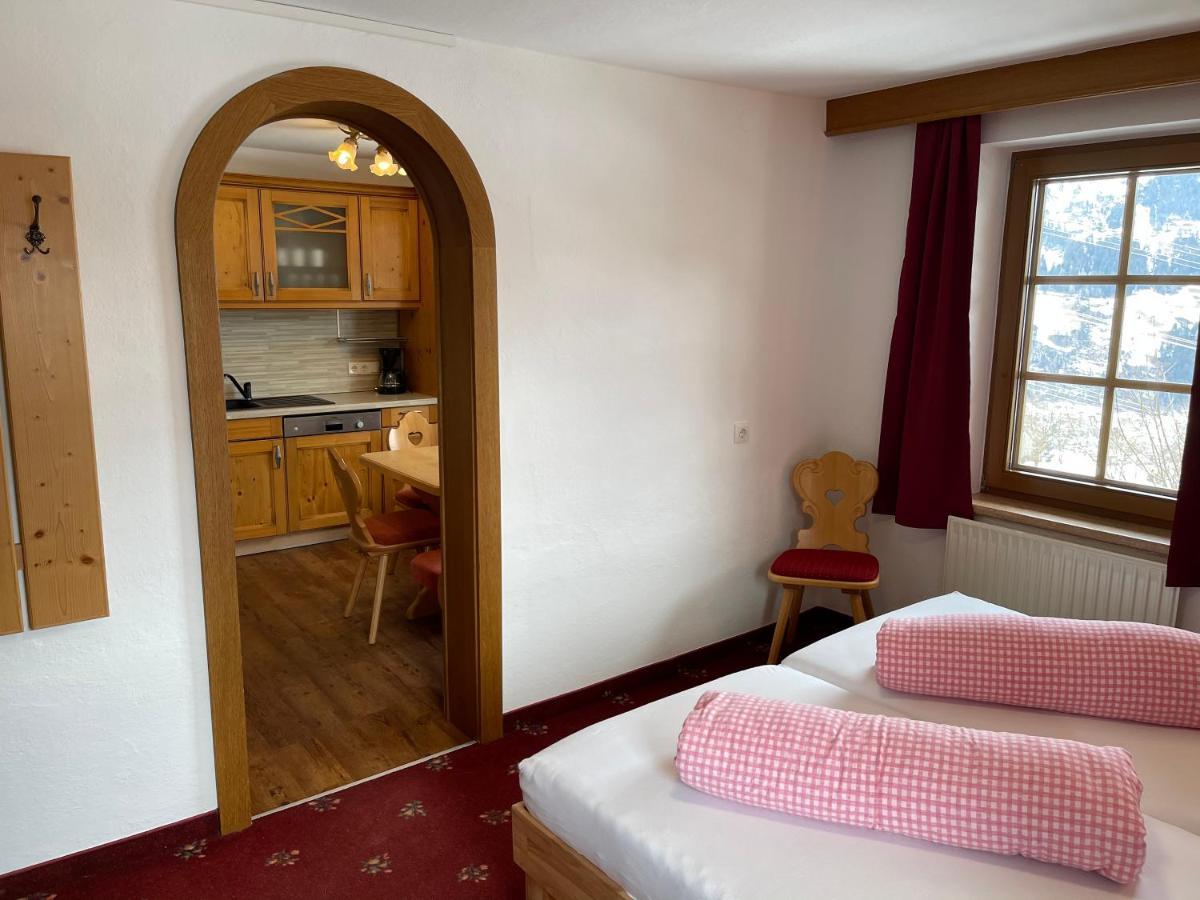 Der Waidachhof Zillertal Apartamento Hainzenberg Exterior foto